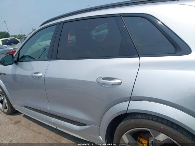 Audi E-Tron S | PRESTIGE | QUATTRO, снимка 13 - Автомобили и джипове - 55897409