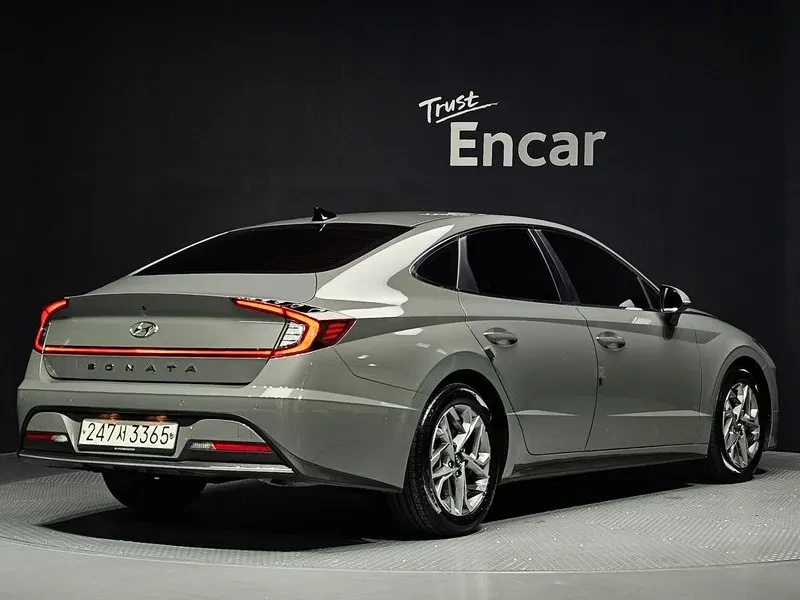 Hyundai Sonata 2.0 Premium Family, снимка 2 - Автомобили и джипове - 56130563