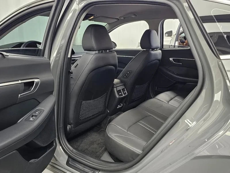 Hyundai Sonata 2.0 Premium Family, снимка 12 - Автомобили и джипове - 56130563