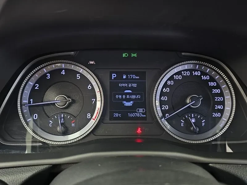 Hyundai Sonata 2.0 Premium Family, снимка 8 - Автомобили и джипове - 56130563