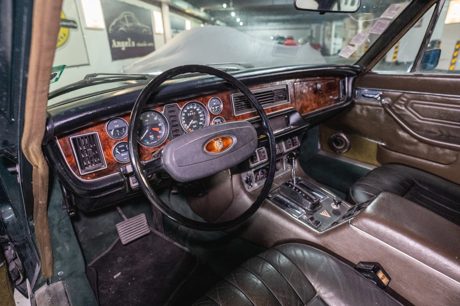 Jaguar Xj 76 type XJ12  | Mobile.bg   12