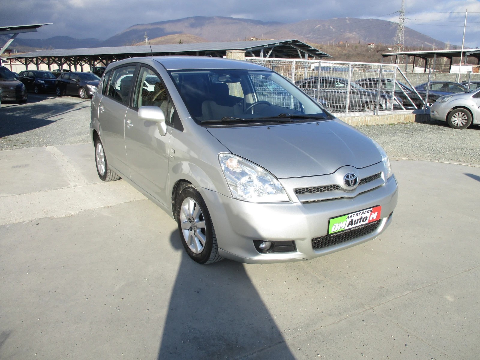 Toyota Corolla verso 1.8/БЕНЗИН - изображение 2