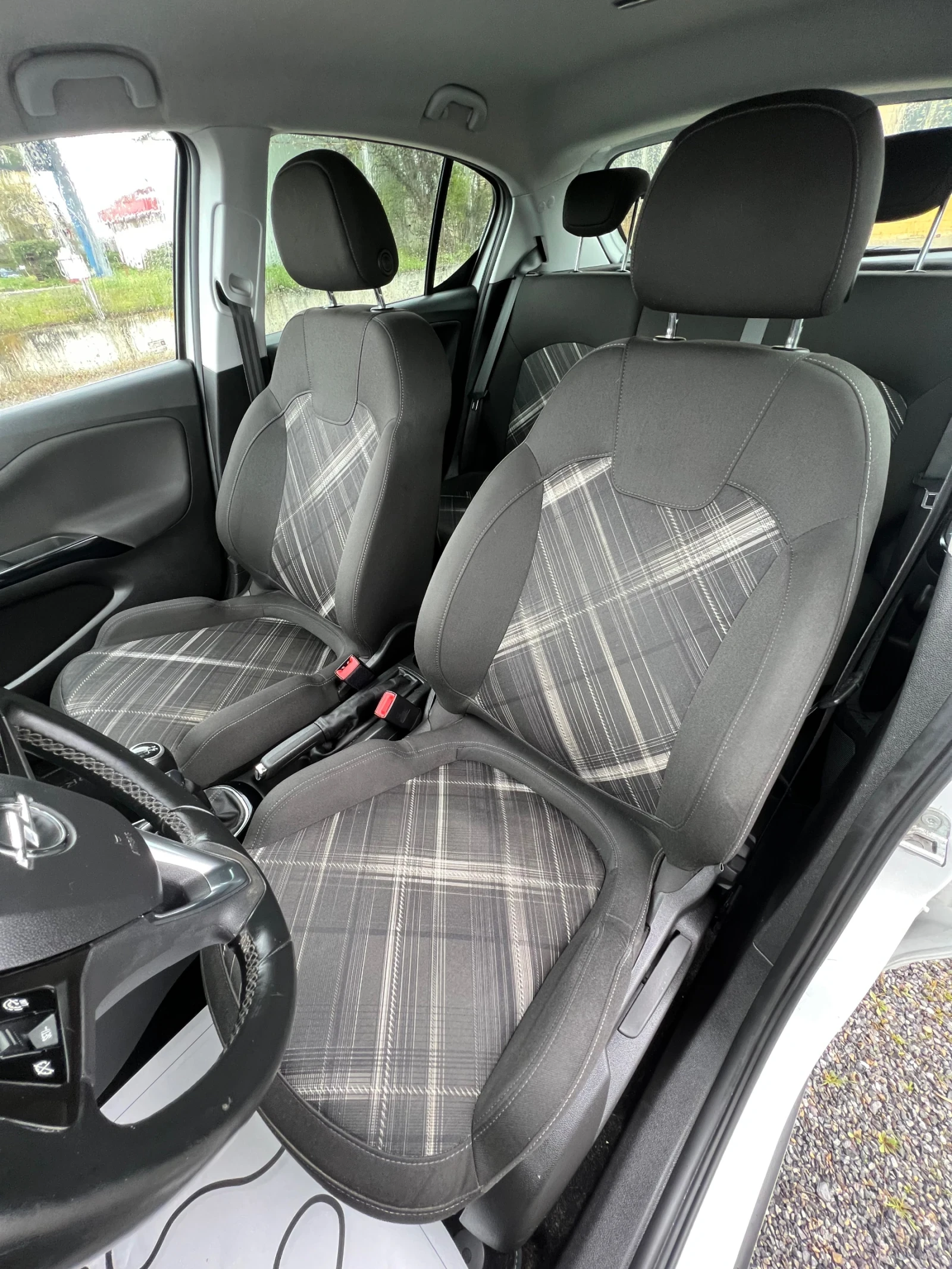 Opel Corsa 1.4 BLACK EDITION - изображение 10
