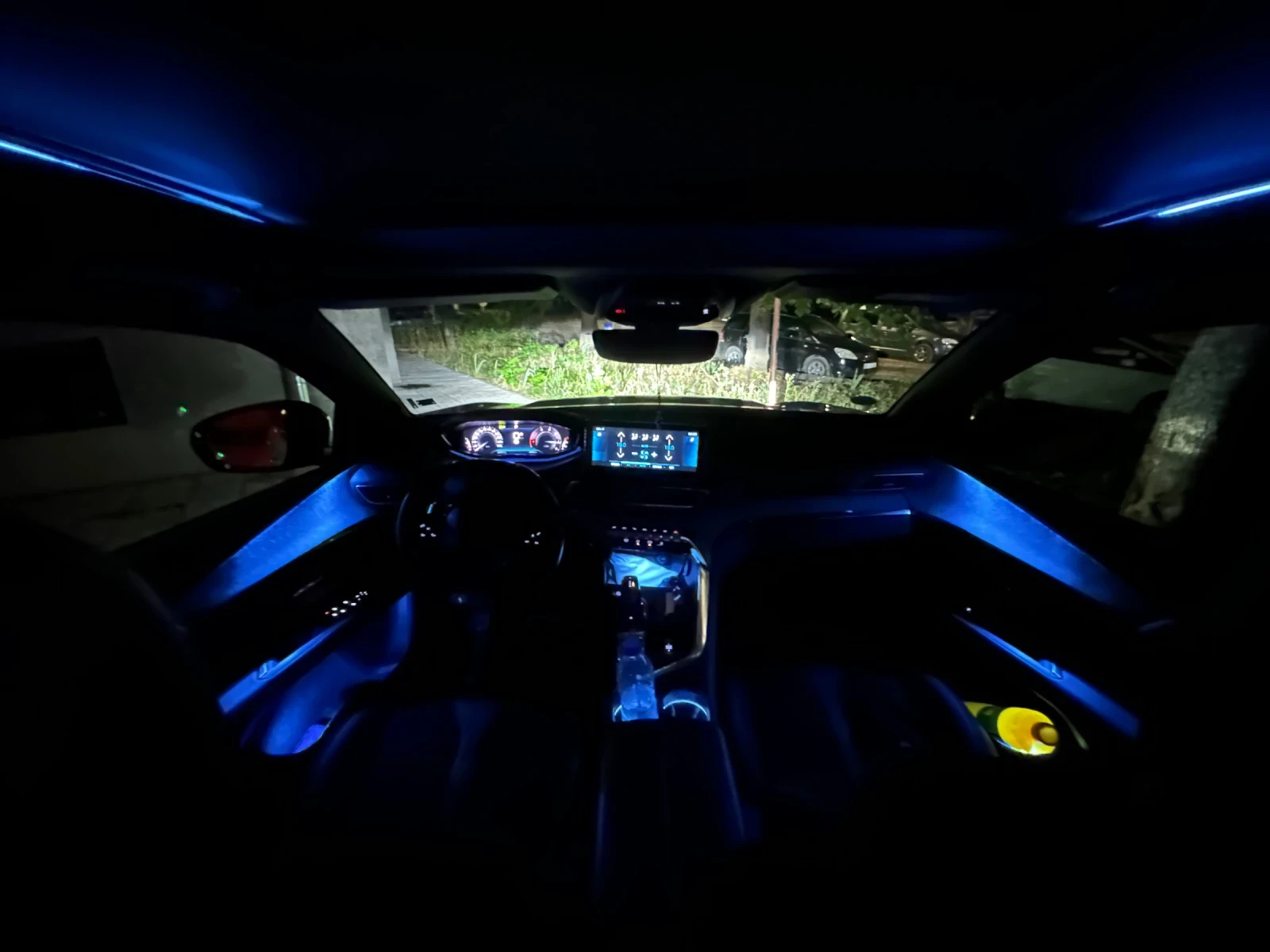 Peugeot 3008 1.5HDI * GT Line * Keyless * PANORAMA * Ambient L | Mobile.bg   15