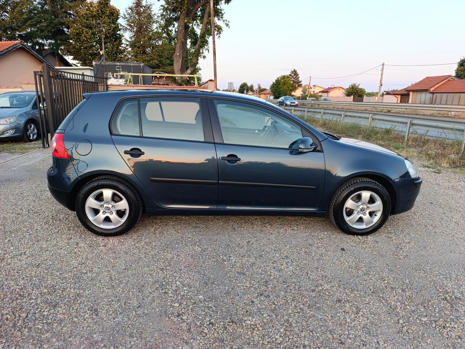 VW Golf 1.4-16v БЕНЗИН - изображение 8