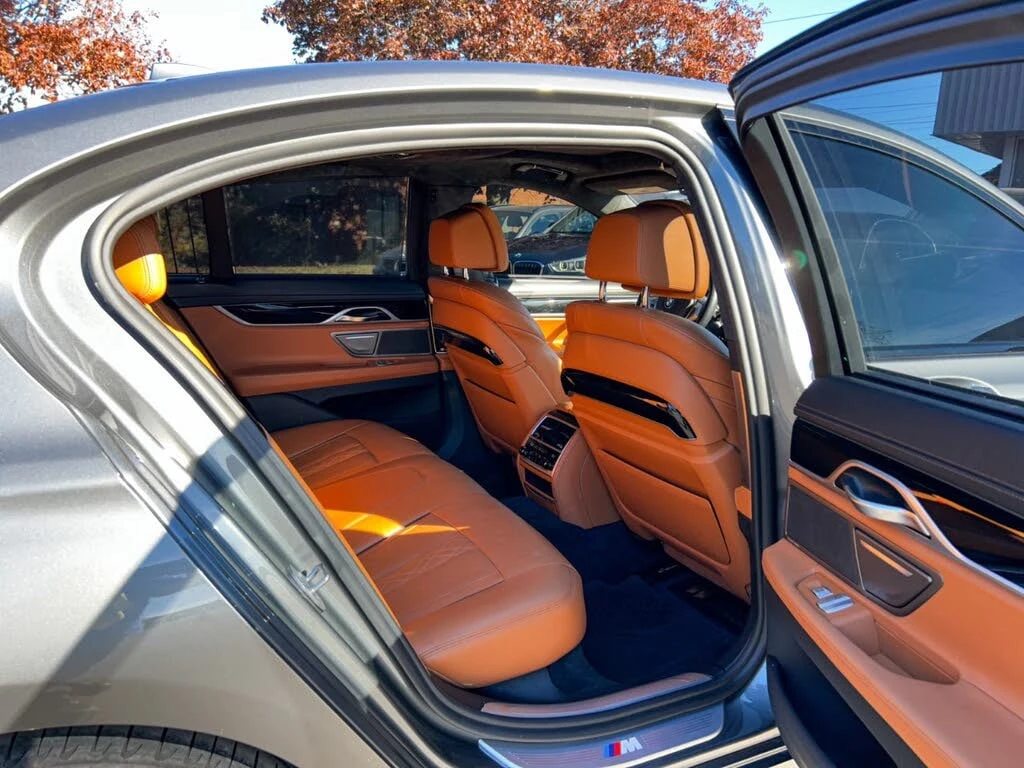 BMW 750 *  *    *   *  | Mobile.bg   13