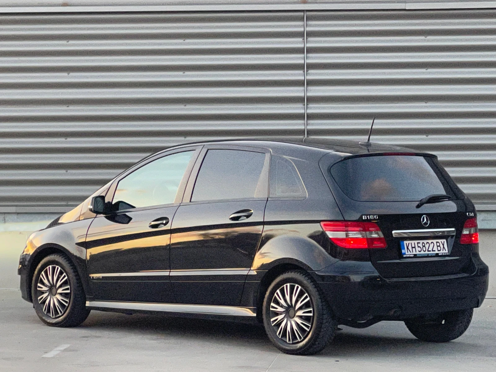 Mercedes-Benz B 180 CDI EXECUTIVE 80 000 KM. 2 ЧИФТА ДЖАНТИ С ГУМИ - изображение 6