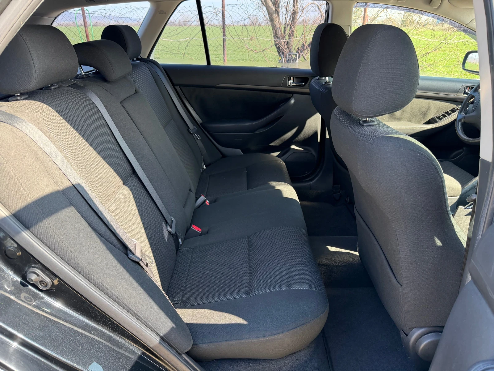 Toyota Avensis 1.8 | Mobile.bg � ����������� 11