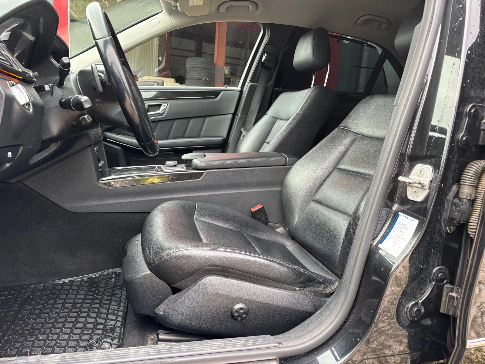 Mercedes-Benz E 350 БЕЗУПРЕЧНА!! - изображение 7