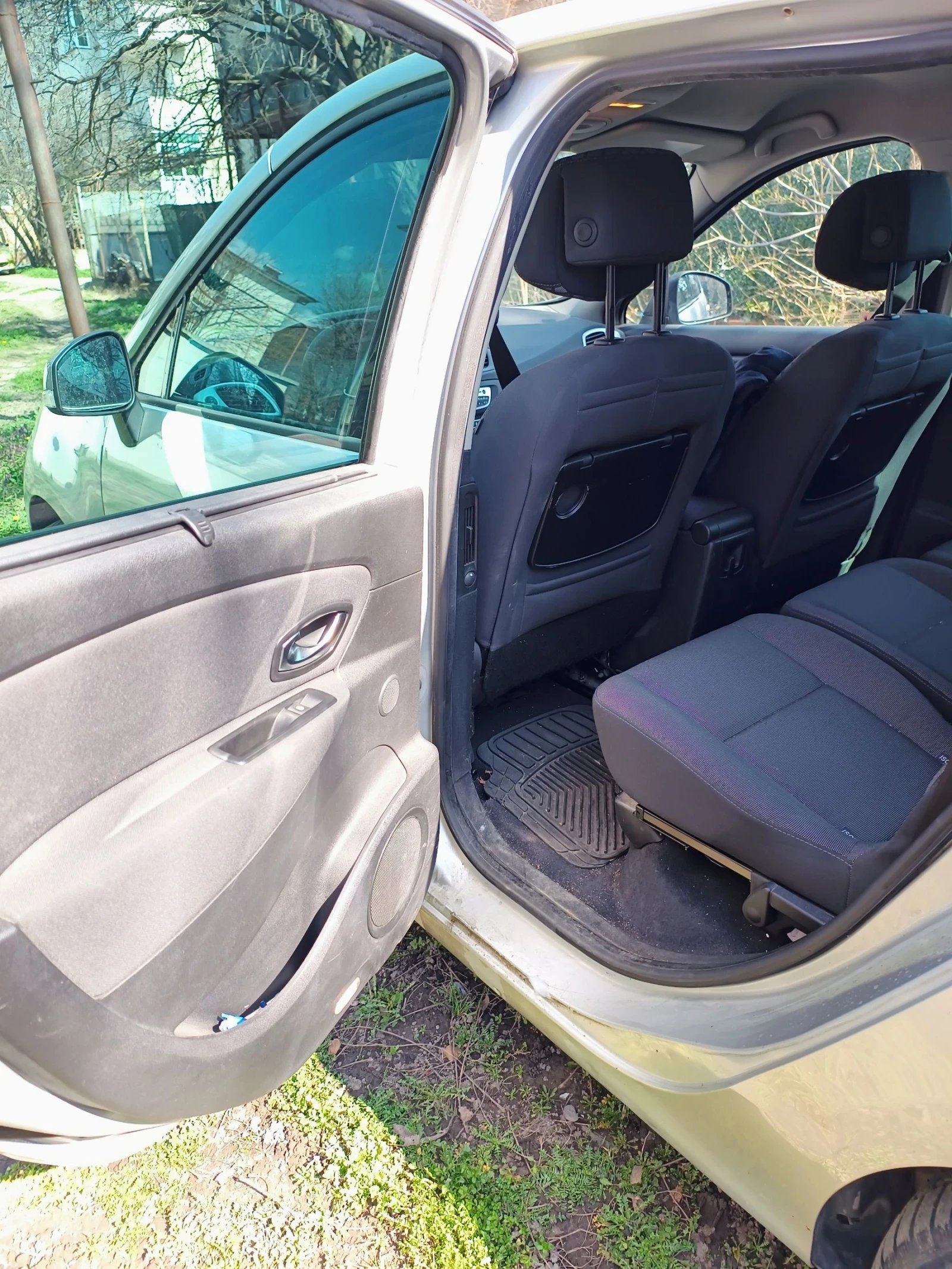 Renault Scenic  - изображение 8