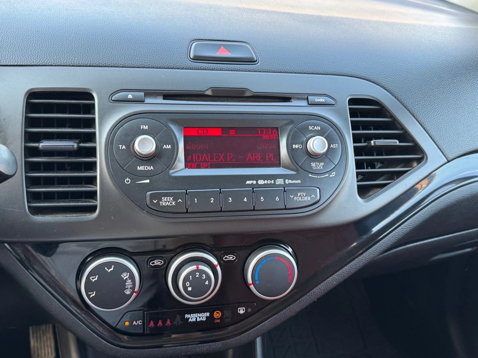 Kia Picanto, снимка 12 - Автомобили и джипове - 53865515