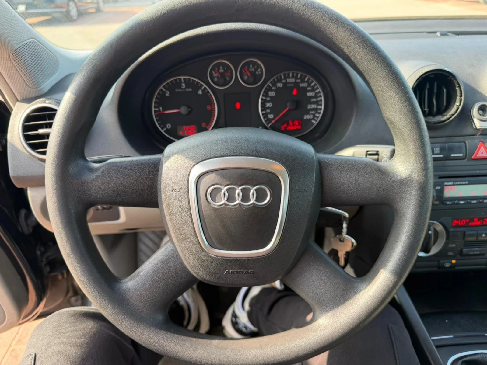 Audi A3 2.0TDi140ксА/С, снимка 8 - Автомобили и джипове - 53984962