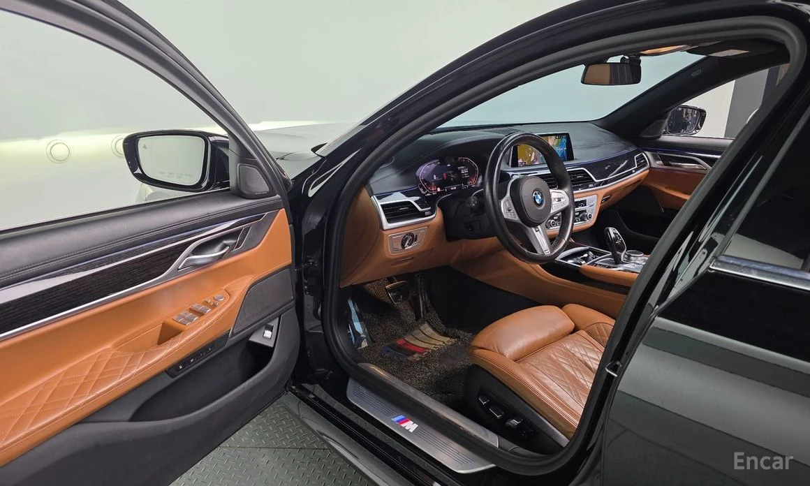 BMW 740 PURE* EXCELLENCE* XDRIVE* ОБДУХВАНЕ* ХЕДЪП* МАСАЖ*, снимка 6 - Автомобили и джипове - 54116250