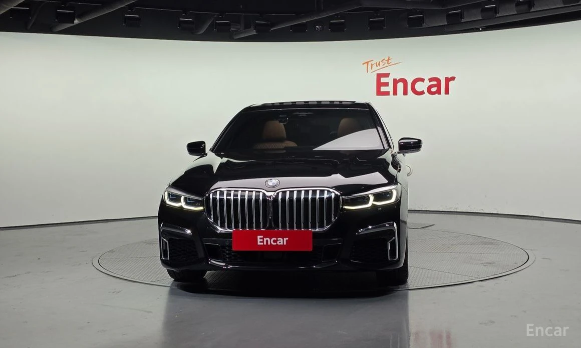 BMW 740 PURE* EXCELLENCE* XDRIVE* ОБДУХВАНЕ* ХЕДЪП* МАСАЖ*, снимка 3 - Автомобили и джипове - 54116250
