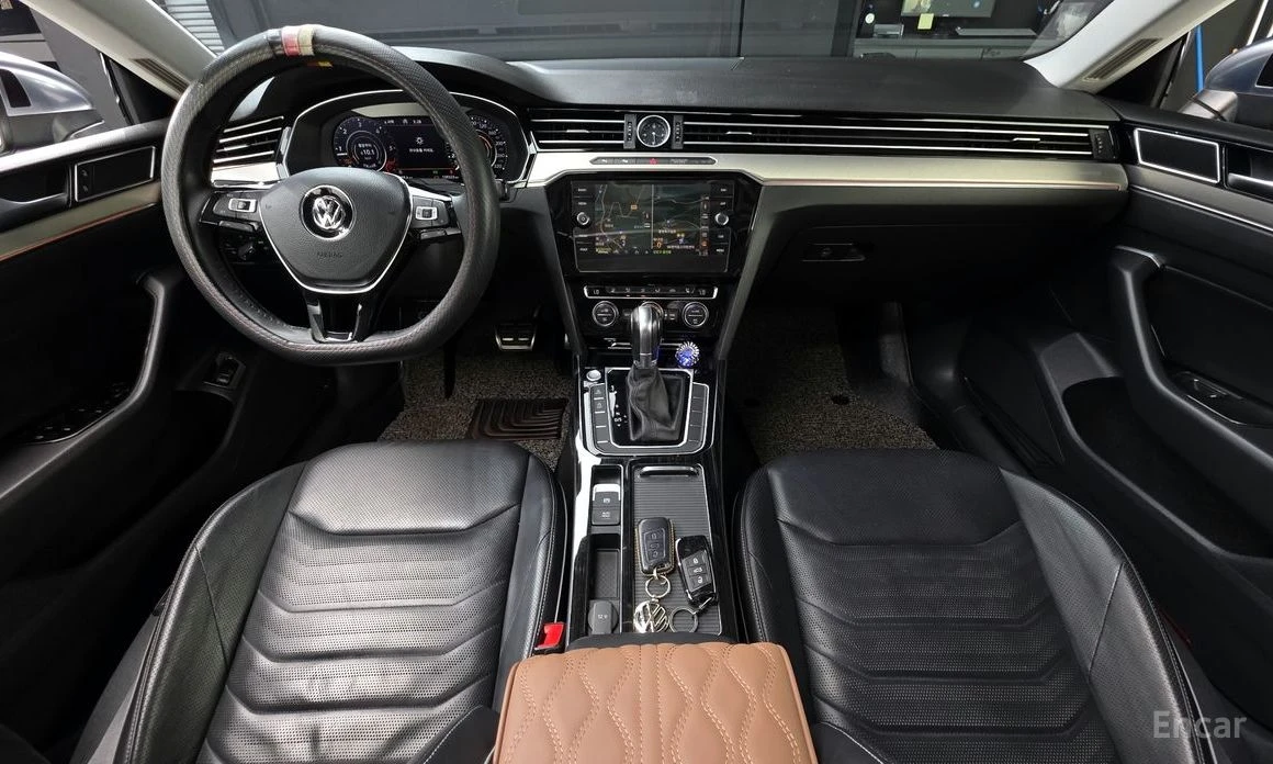 VW Arteon * PREMIUM* 2.0TDI* AMBIENT* КАМЕРИ* 360* ПОДГРЕВ* , снимка 6 - Автомобили и джипове - 54220088