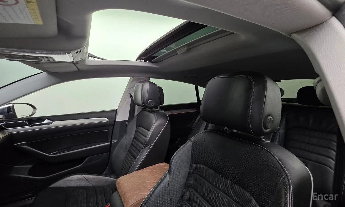 VW Arteon * PREMIUM* 2.0TDI* AMBIENT* КАМЕРИ* 360* ПОДГРЕВ* , снимка 8 - Автомобили и джипове - 54220088