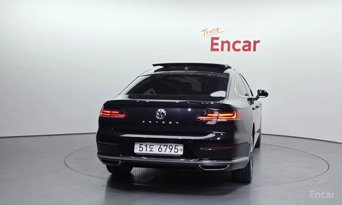 VW Arteon * PREMIUM* 2.0TDI* AMBIENT* КАМЕРИ* 360* ПОДГРЕВ* , снимка 4 - Автомобили и джипове - 54220088