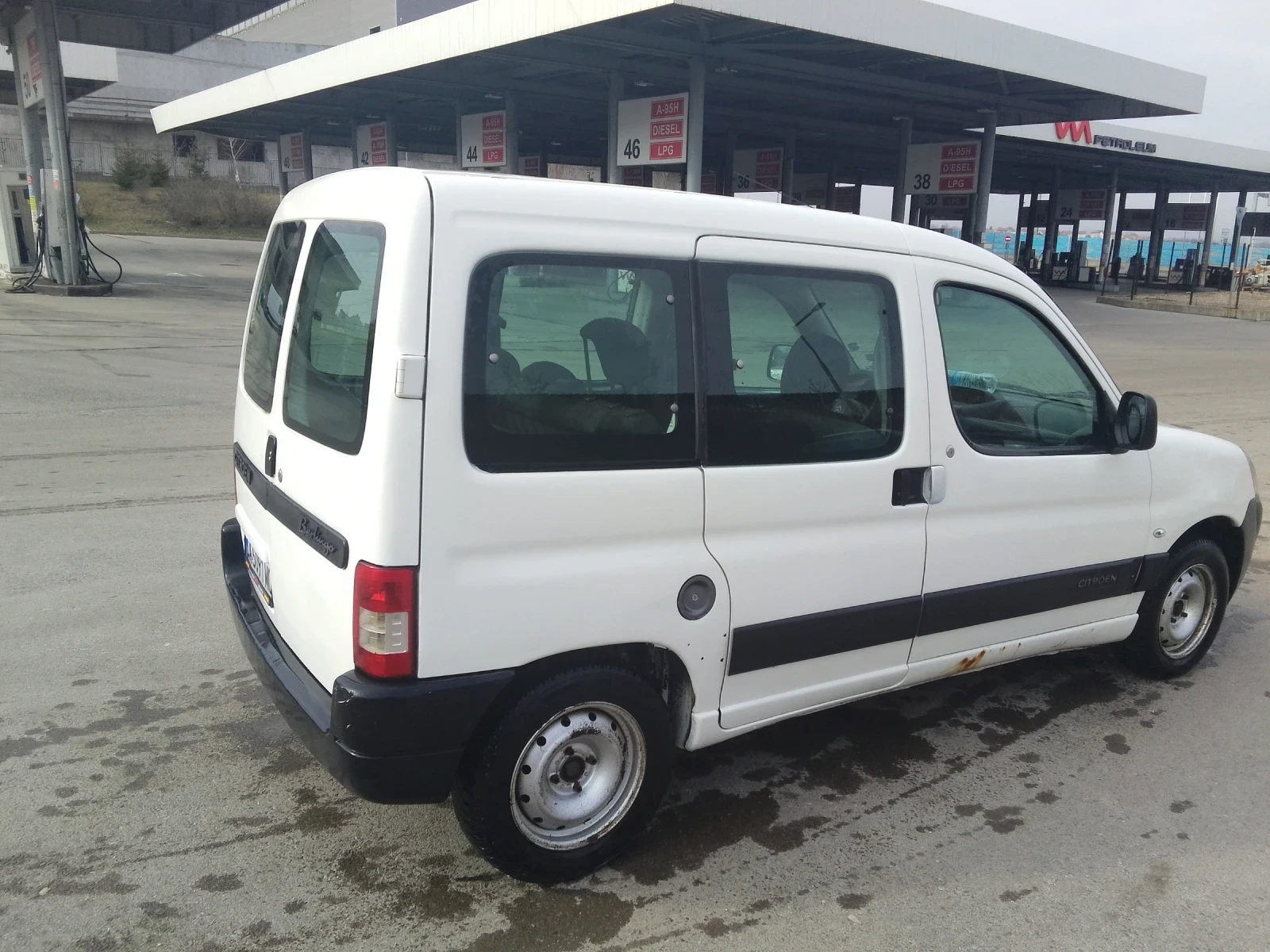 Citroen Berlingo 1.6hdi, снимка 7 - Автомобили и джипове - 54337006