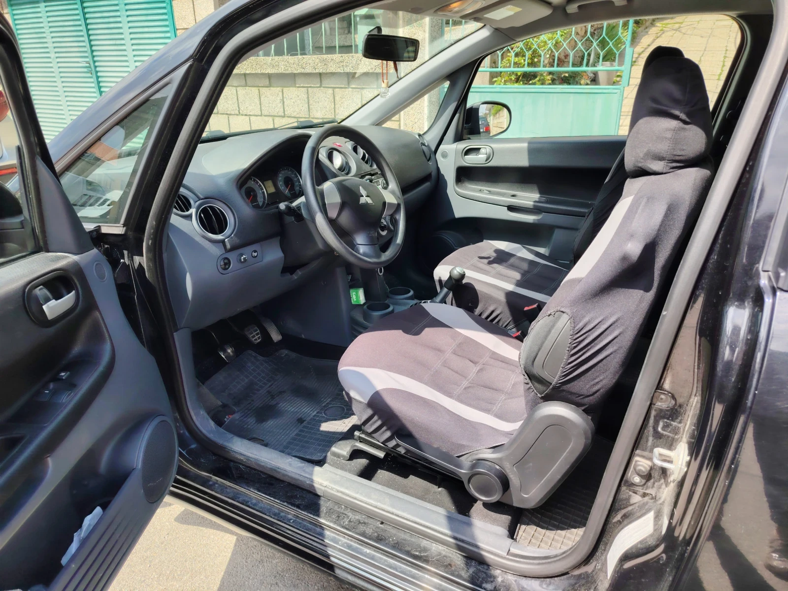 Mitsubishi Colt, снимка 7 - Автомобили и джипове - 54371019