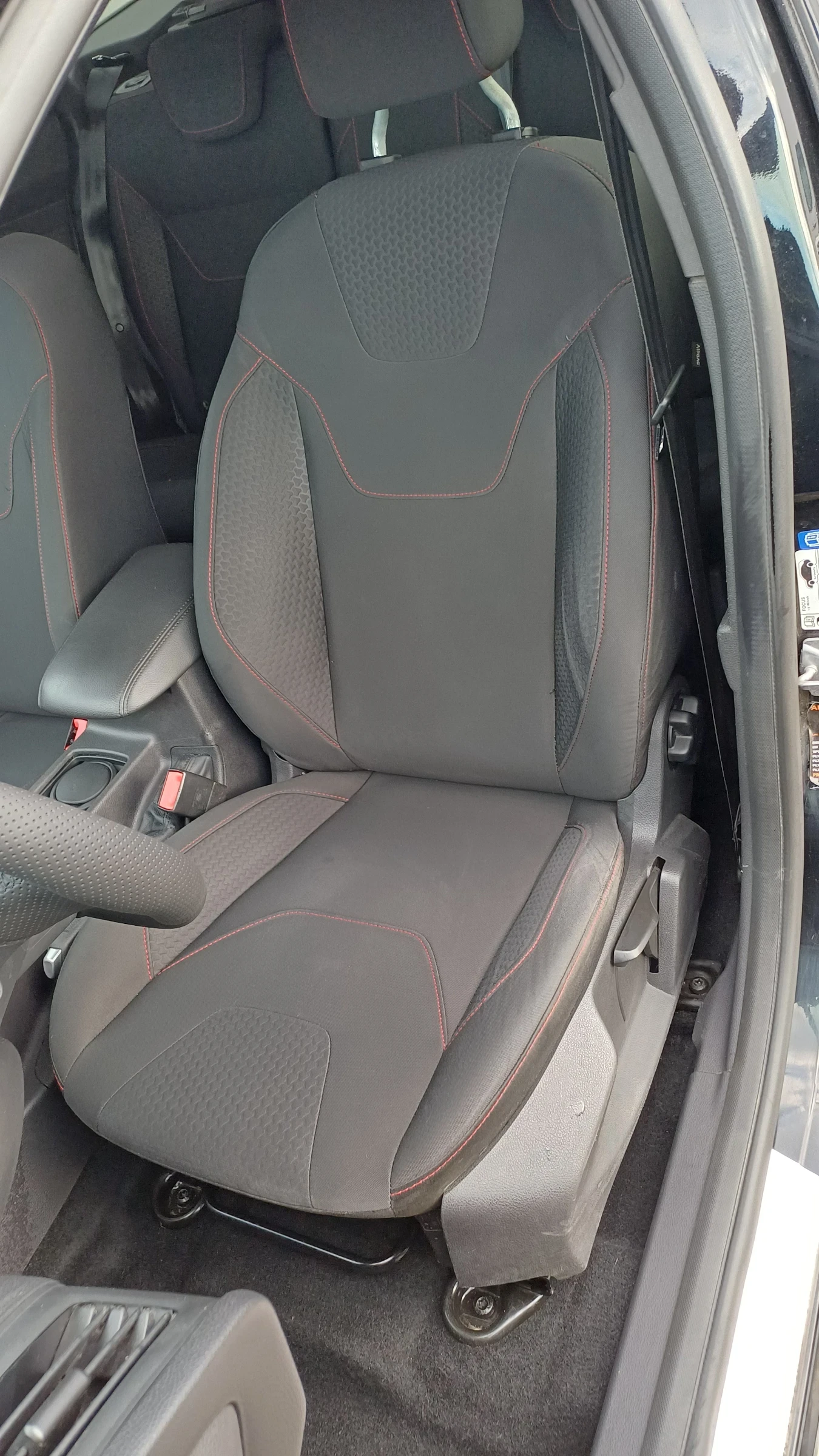 Ford Focus ST-LINE EURO 6, снимка 11 - Автомобили и джипове - 54371295