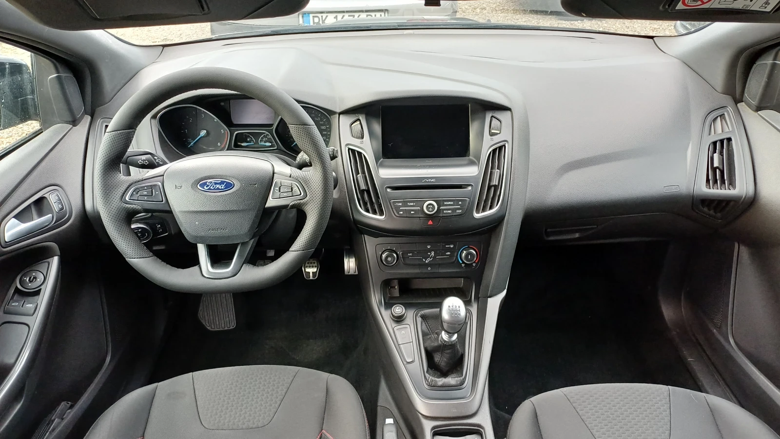 Ford Focus ST-LINE EURO 6, снимка 8 - Автомобили и джипове - 54371295