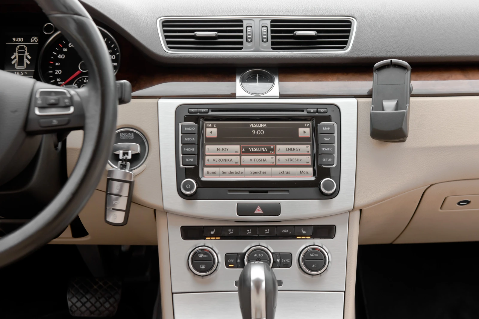 VW Passat 2.0tdi 170ks Automat , снимка 14 - Автомобили и джипове - 54612625