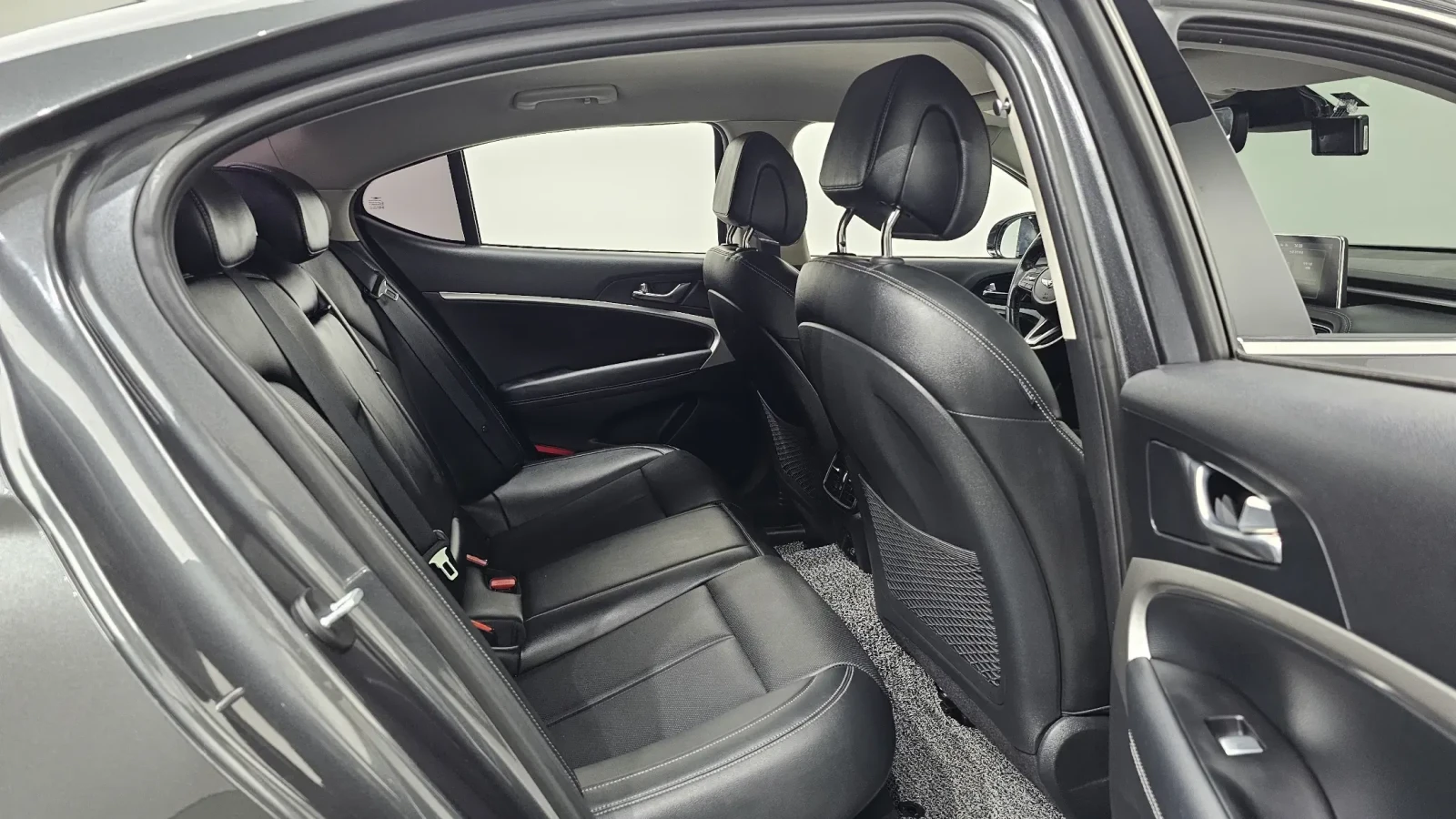 Genesis G70 2.2D | Mobile.bg � ����������� 9