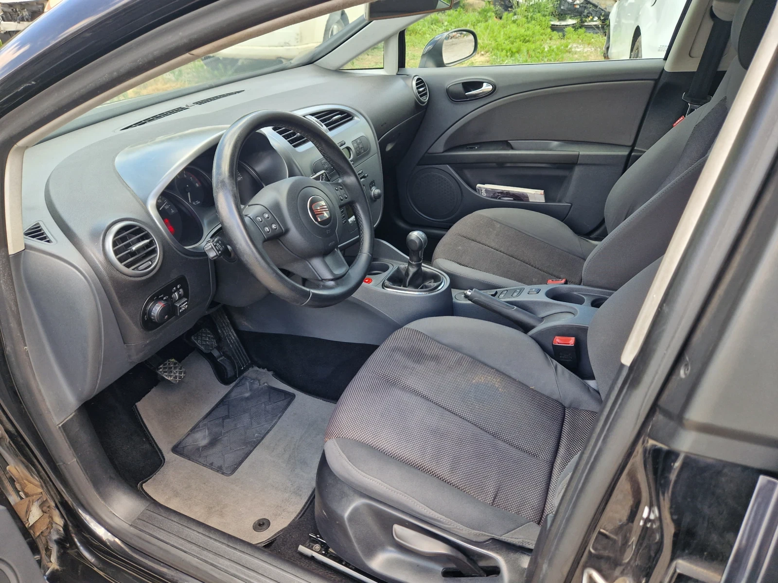 Seat Leon 1.6i, 102кс, 09г.зав.газ BRC.Италия, снимка 9 - Автомобили и джипове - 55030708