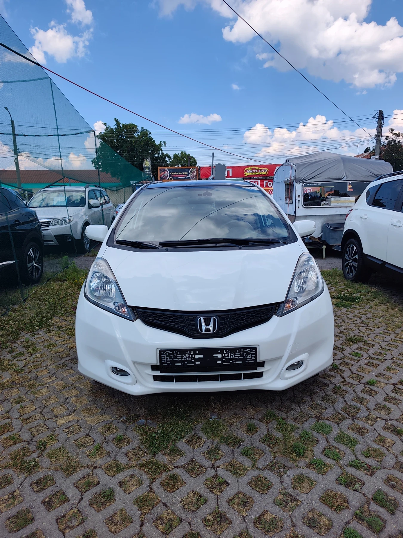 Honda Jazz 1.4 автоматик . Панорама . фейслифт.