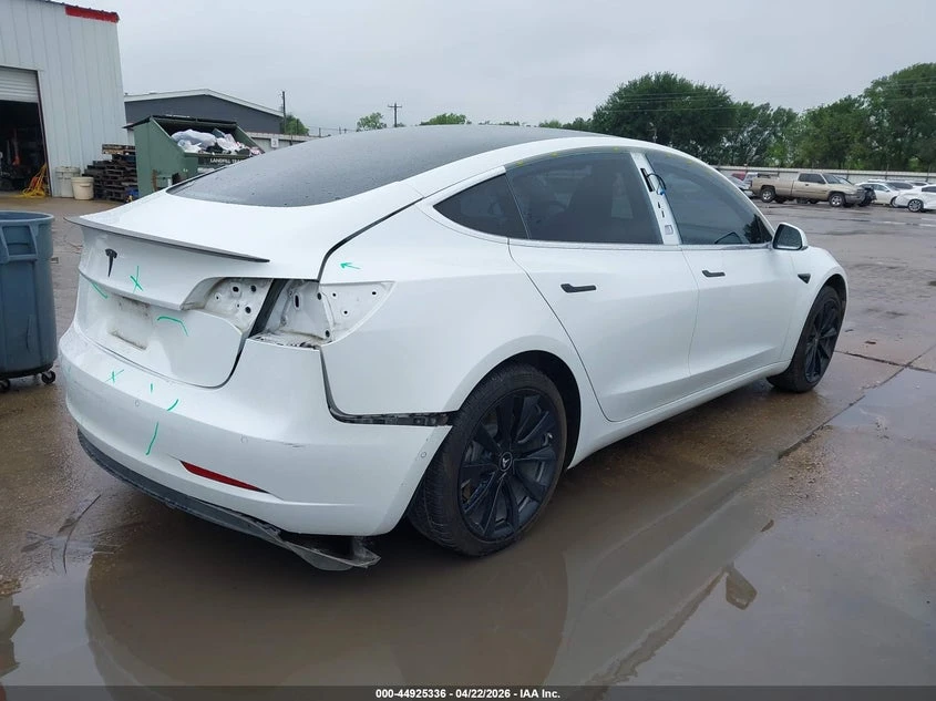 Tesla Model 3 Long Range/Mid Range/Standard Range/Standard Range, снимка 4 - Автомобили и джипове - 55272176