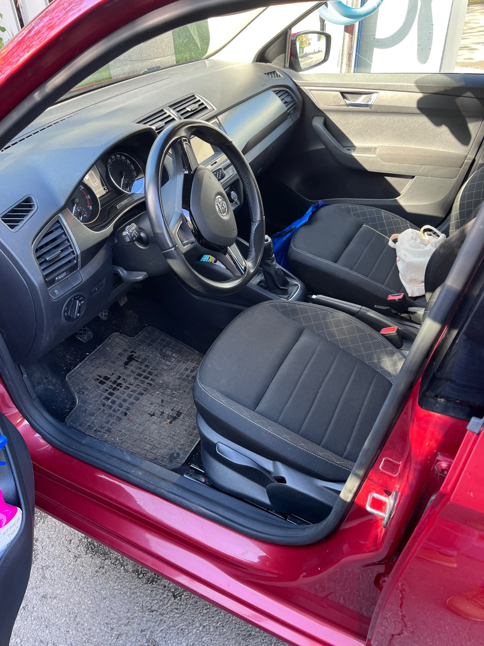 Skoda Fabia, снимка 5 - Автомобили и джипове - 55749985