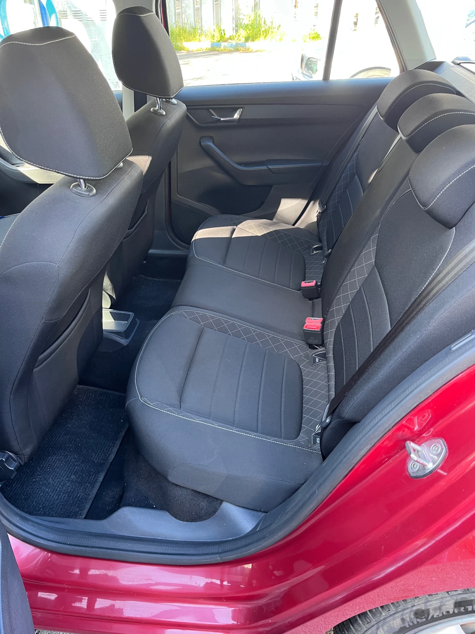Skoda Fabia, снимка 6 - Автомобили и джипове - 55749985