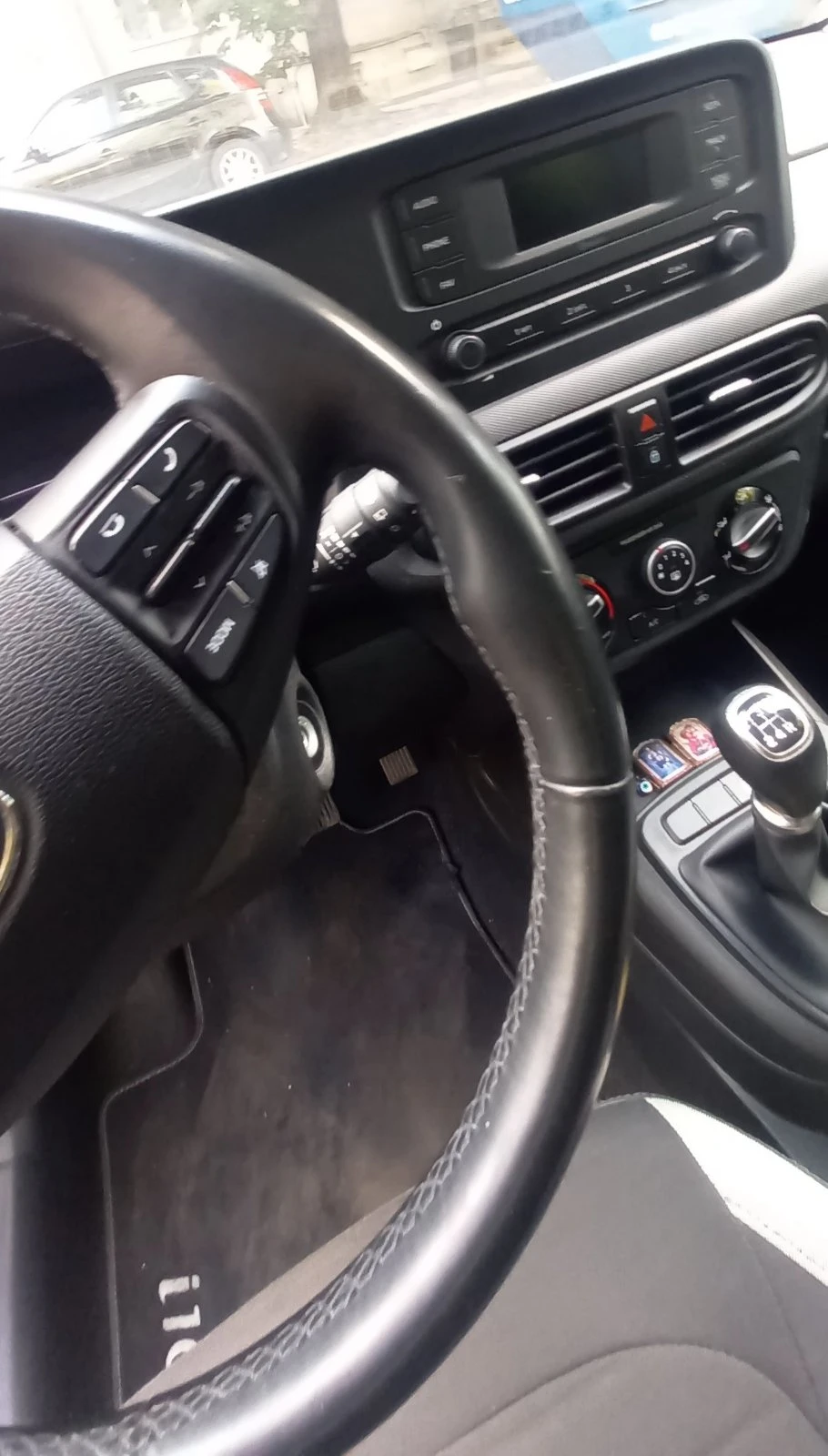 Hyundai I10, снимка 3 - Автомобили и джипове - 55838126