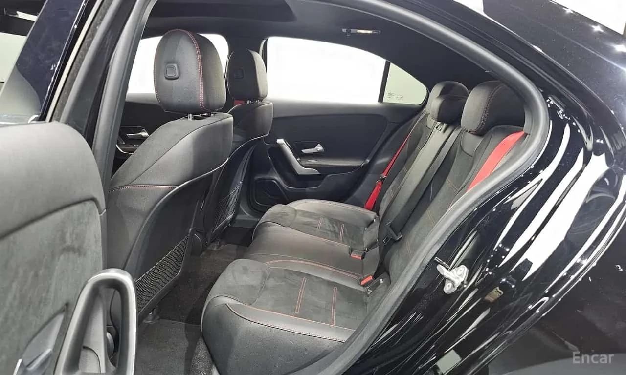 Mercedes-Benz A 35 AMG 4MATIC Sedan | Mobile.bg � ����������� 10