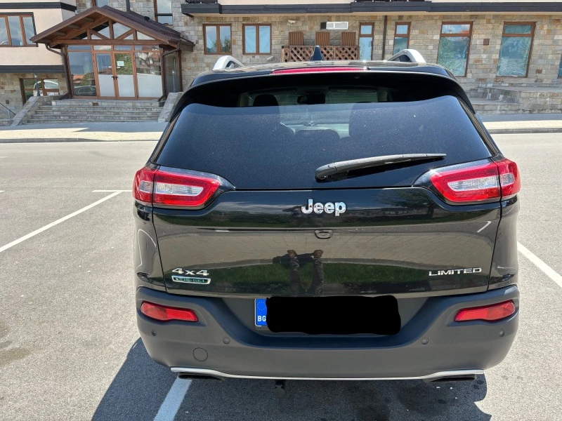 Jeep Cherokee LIMITID 2.2 D 200 кс Дистроник ФУЛ за модела, снимка 5 - Автомобили и джипове - 45894050