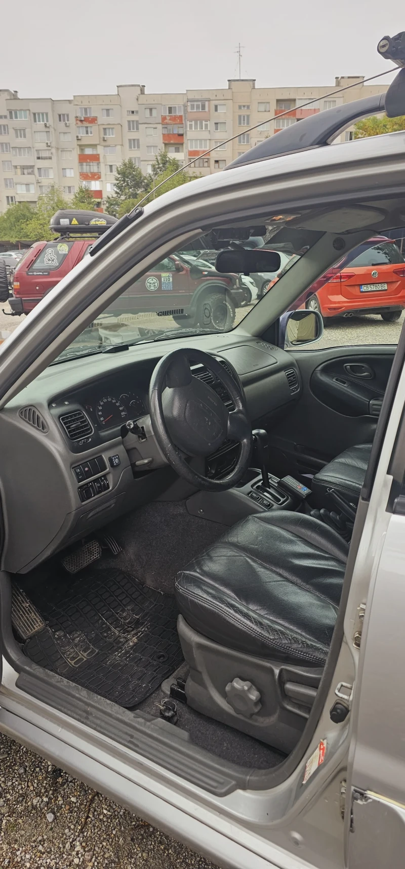 Suzuki Grand vitara, снимка 4 - Автомобили и джипове - 47244687