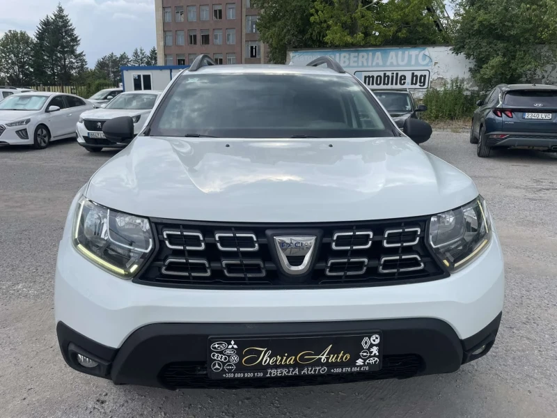 Dacia Duster 1.5 DCI 110 * 4 X 4 * LED * EURO 6 * , снимка 2 - Автомобили и джипове - 47499432