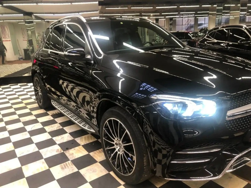 Mercedes-Benz GLE 350 d 4Matic AMG-Line, снимка 2 - Автомобили и джипове - 48234680