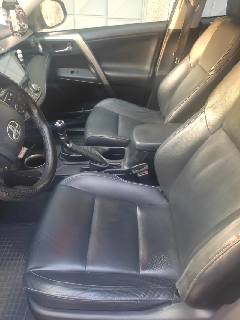 Toyota Rav4, снимка 7 - Автомобили и джипове - 52435493