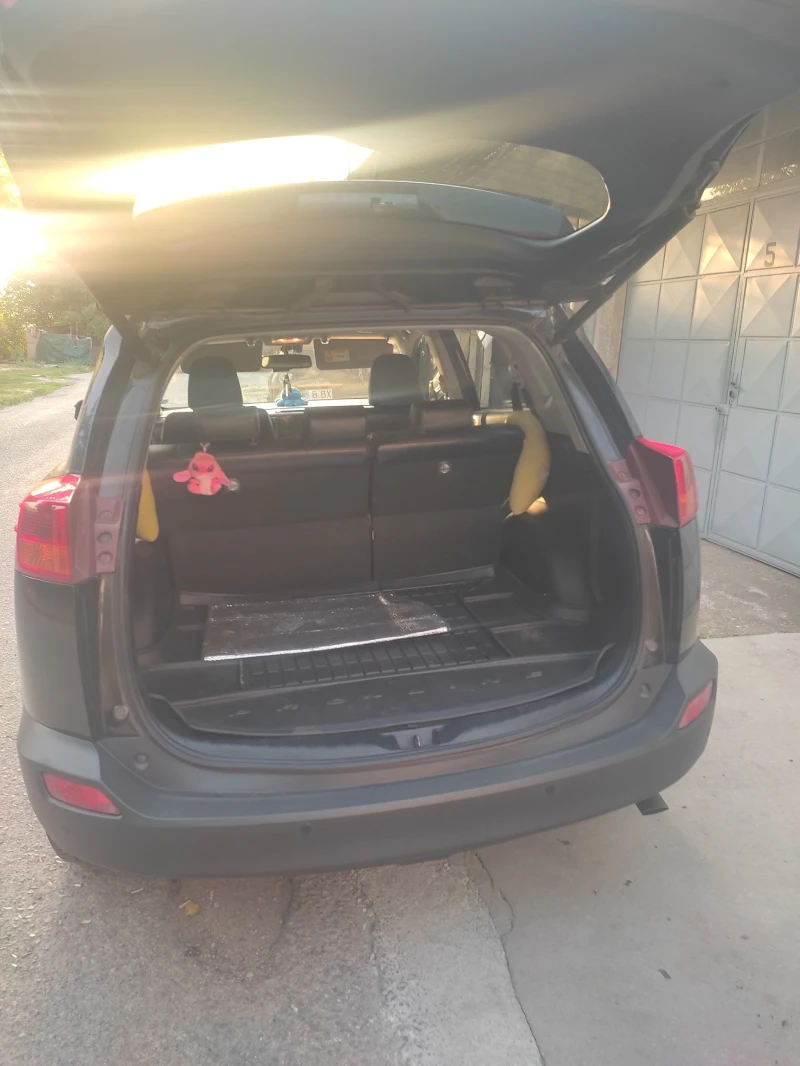 Toyota Rav4, снимка 8 - Автомобили и джипове - 52435493