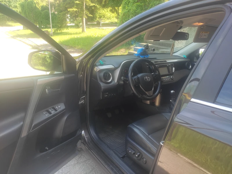 Toyota Rav4, снимка 3 - Автомобили и джипове - 52435493