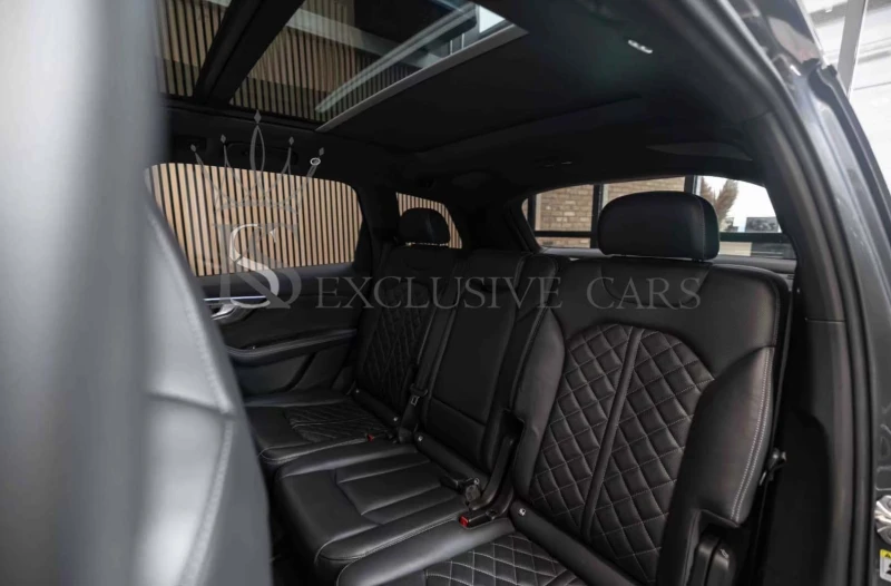 Audi SQ7 4.0 TDI* QUATTRO* KERAMIKA* PANO* ОБДУХВАНЕ* , снимка 10 - Автомобили и джипове - 51880477