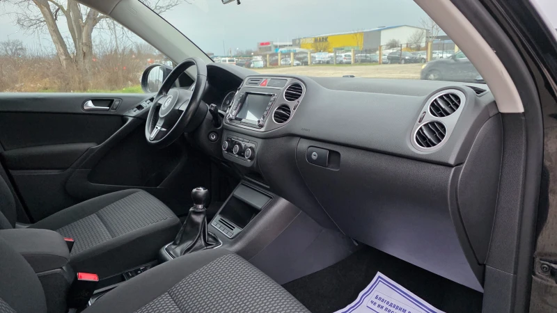 VW Tiguan УНИКАТ/FACE LIFT, снимка 13 - Автомобили и джипове - 53406844