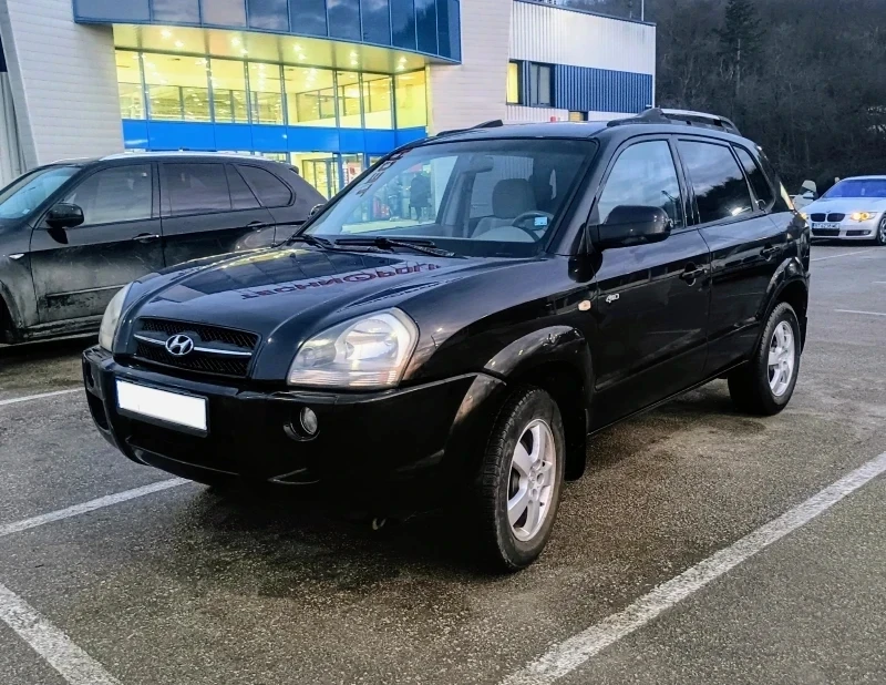 Hyundai Tucson 4x4_CRDİ/116кс_Климатроник_Първи собственик !, снимка 2 - Автомобили и джипове - 53213885