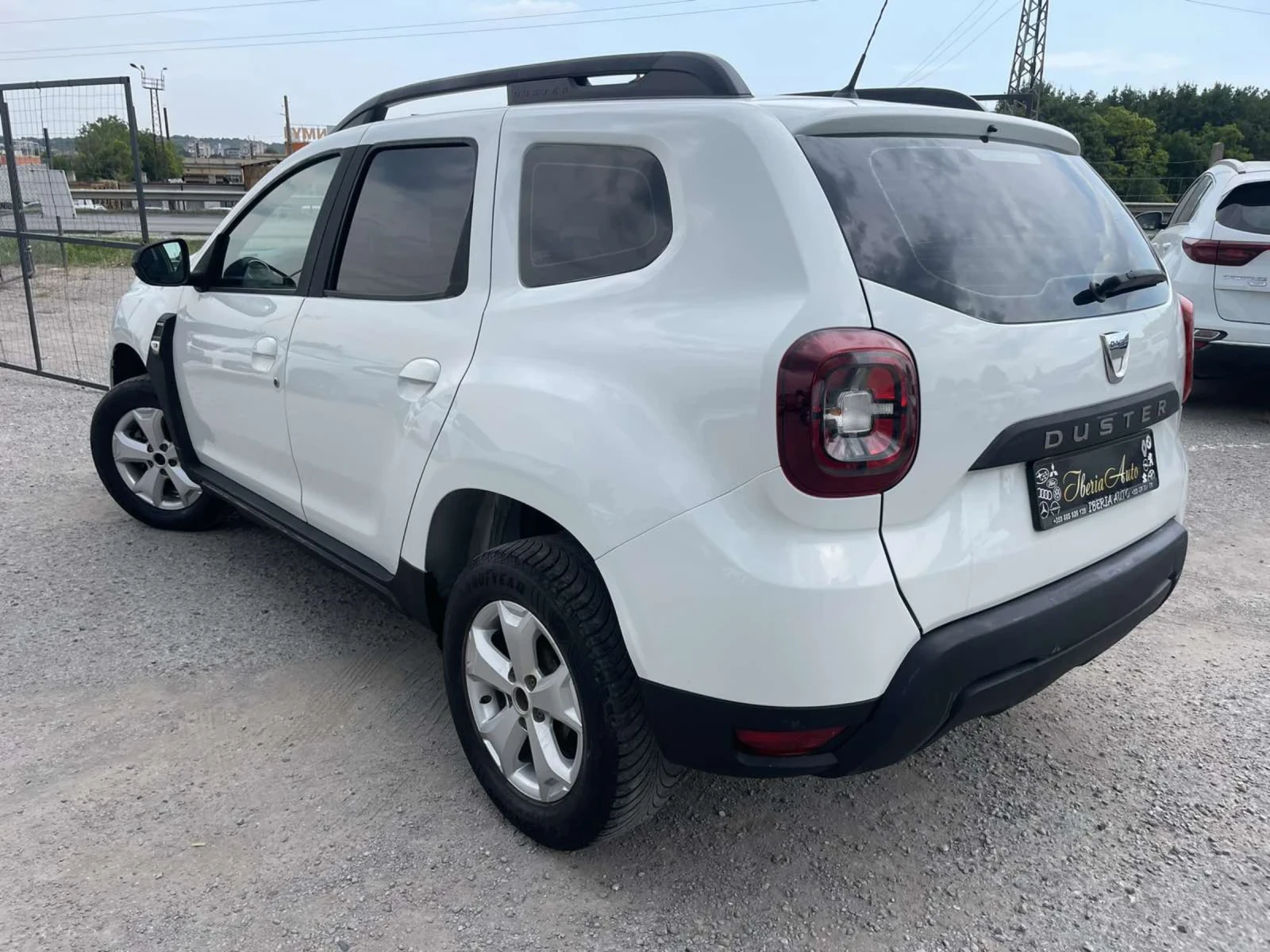 Dacia Duster 1.5 DCI 110 * 4 X 4 * LED * EURO 6 *  - изображение 6