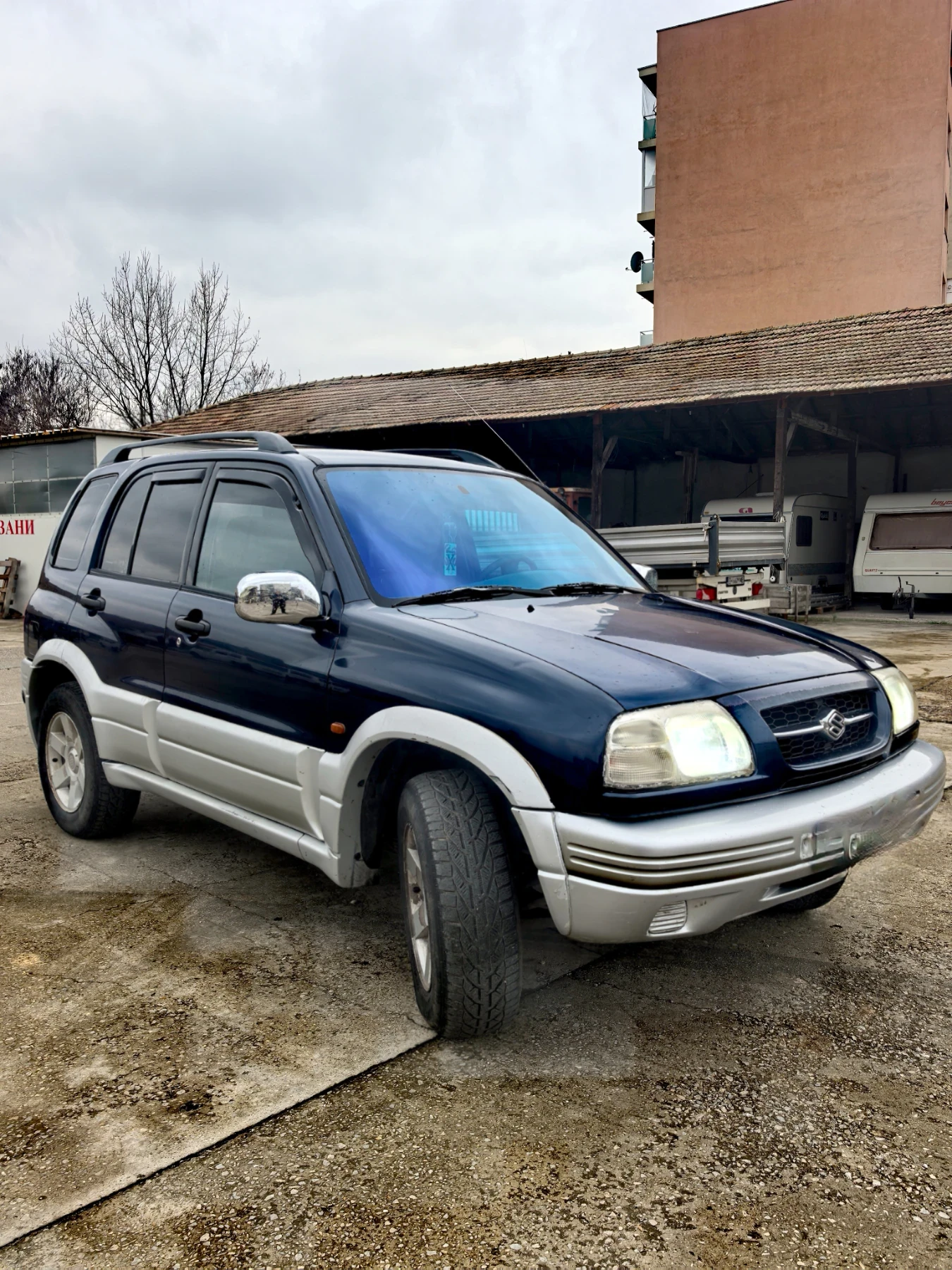 Suzuki Grand vitara V6 2.5 - изображение 2