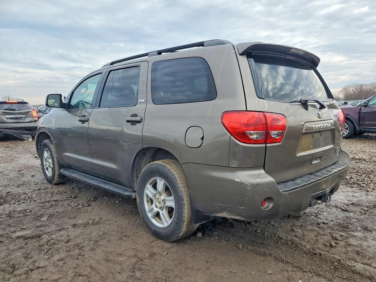 Toyota Sequoia, снимка 2 - Автомобили и джипове - 53768531