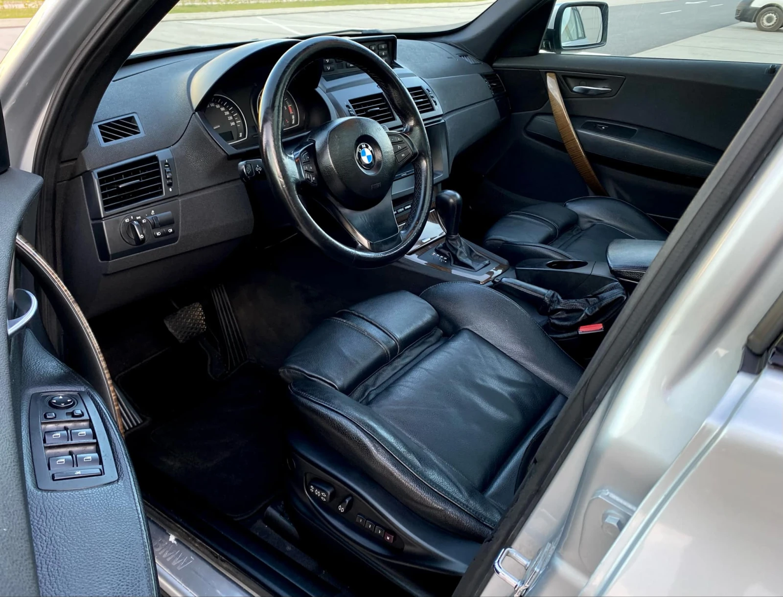 BMW X3 3.0D Автомат/xDrive/Панорама/Спорт Пакет, снимка 11 - Автомобили и джипове - 54046027