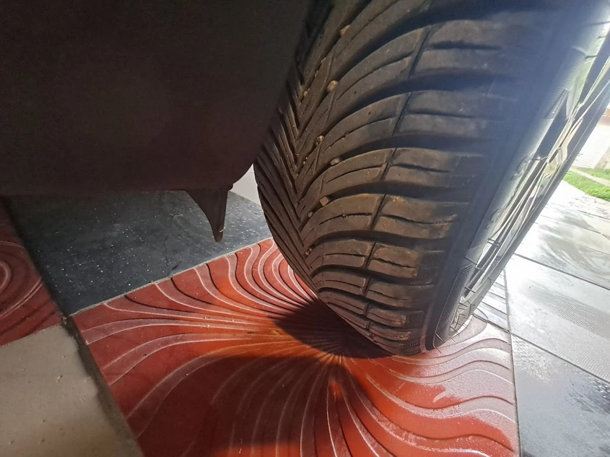 Kia Stonic Suf, снимка 9 - Автомобили и джипове - 54080671