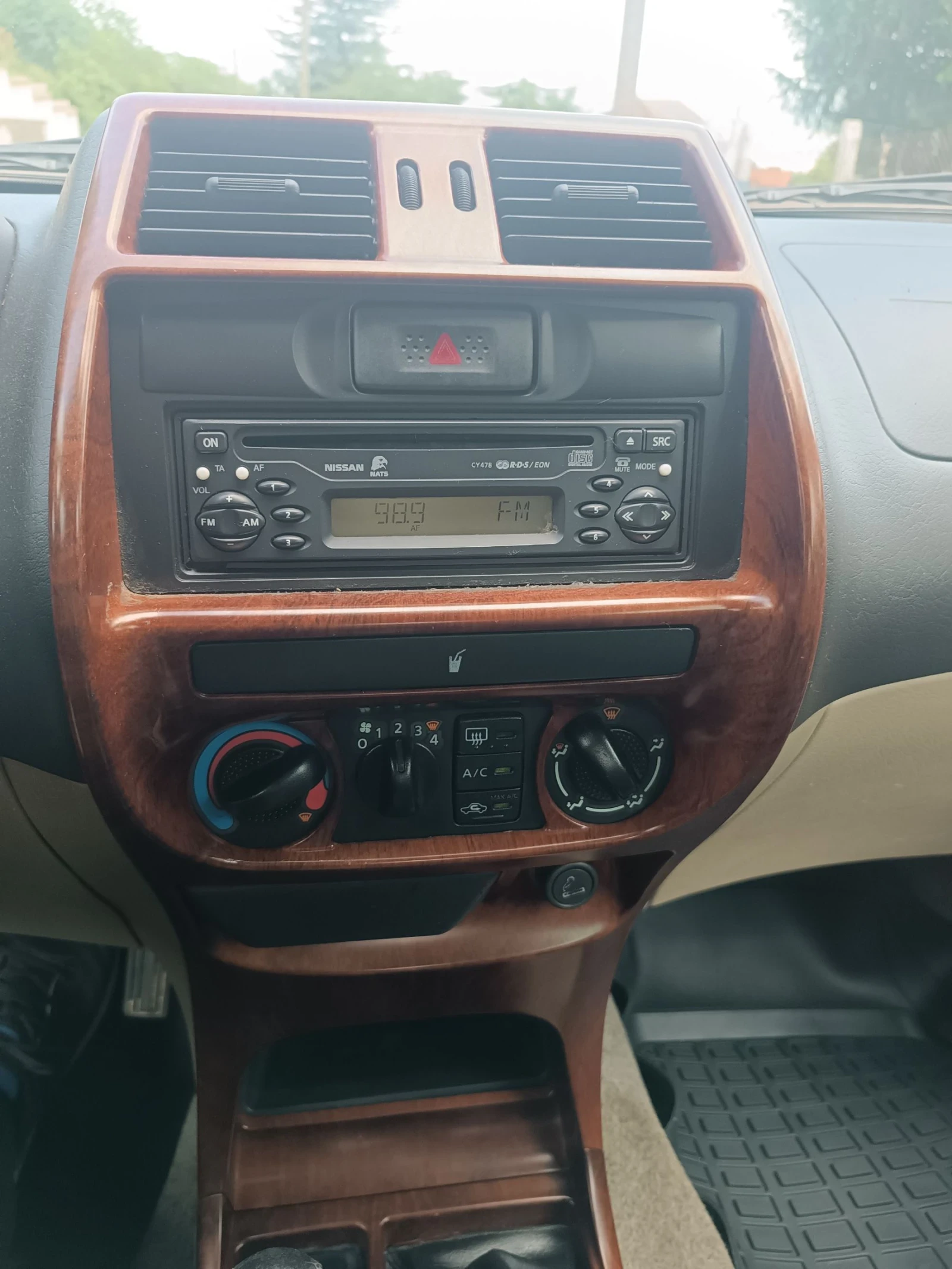 Nissan Terrano Внос от Италия, снимка 12 - Автомобили и джипове - 54792391